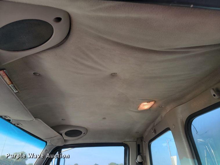 image for item LO9232 2002 Sterling Acterra M7500  vacuum truck