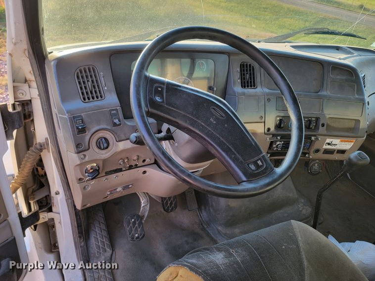 image for item LO9232 2002 Sterling Acterra M7500  vacuum truck