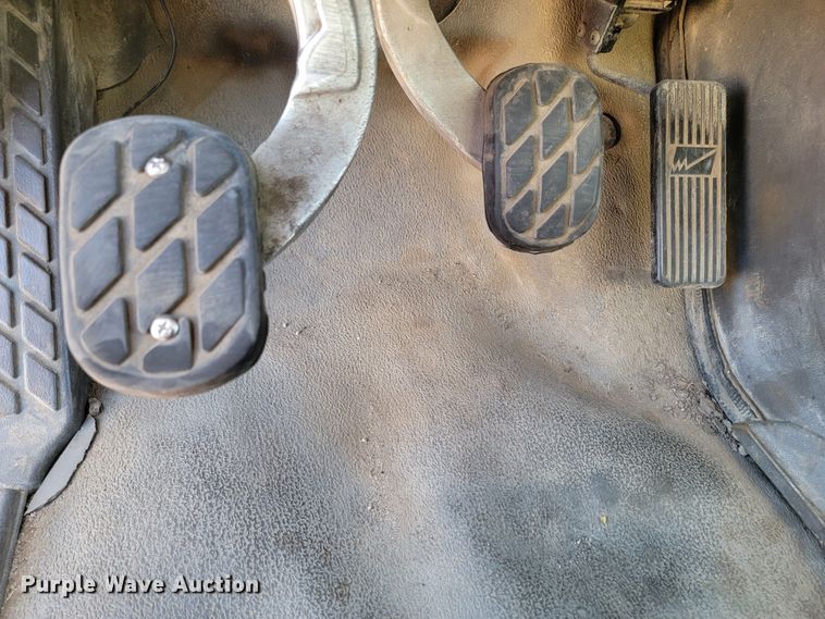 image for item LO9232 2002 Sterling Acterra M7500  vacuum truck