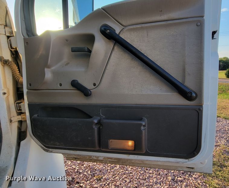 image for item LO9232 2002 Sterling Acterra M7500  vacuum truck