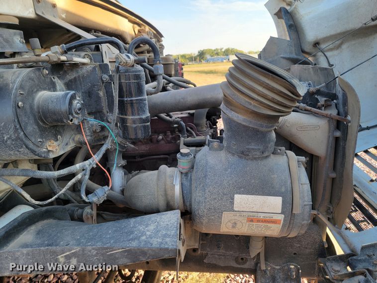 image for item LO9232 2002 Sterling Acterra M7500  vacuum truck