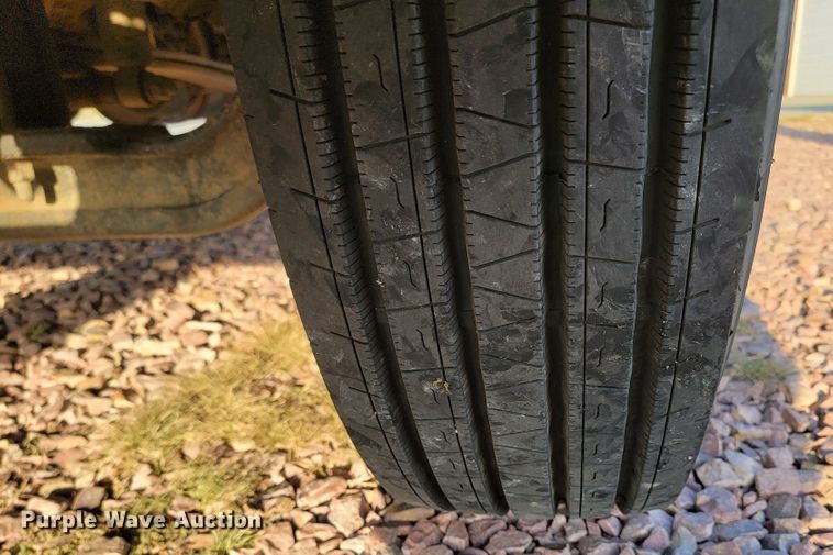 image for item LO9232 2002 Sterling Acterra M7500  vacuum truck