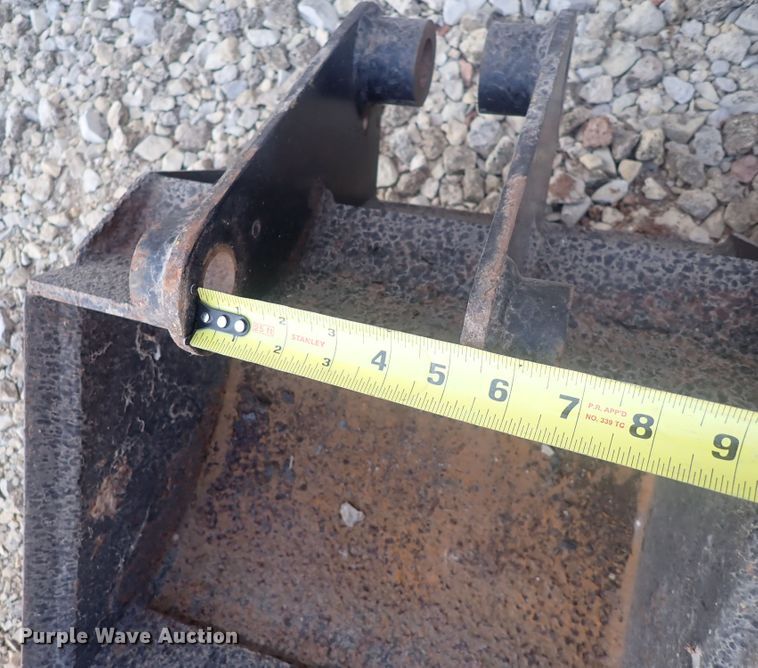 image for item MA9682 (2) mini excavator buckets