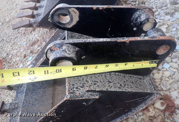 image for item MA9682 (2) mini excavator buckets