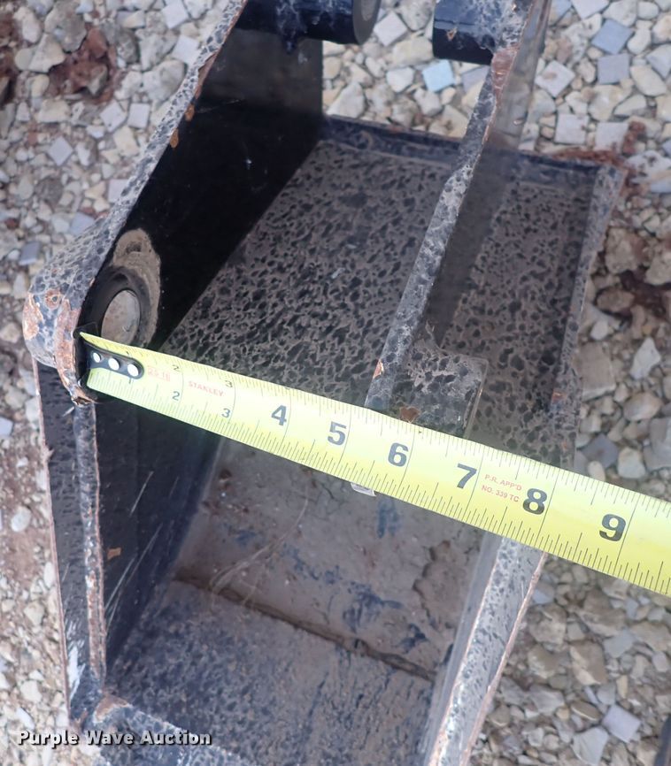 image for item MA9682 (2) mini excavator buckets