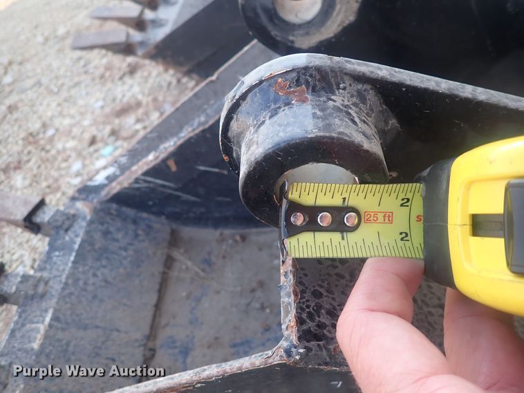 image for item MA9682 (2) mini excavator buckets