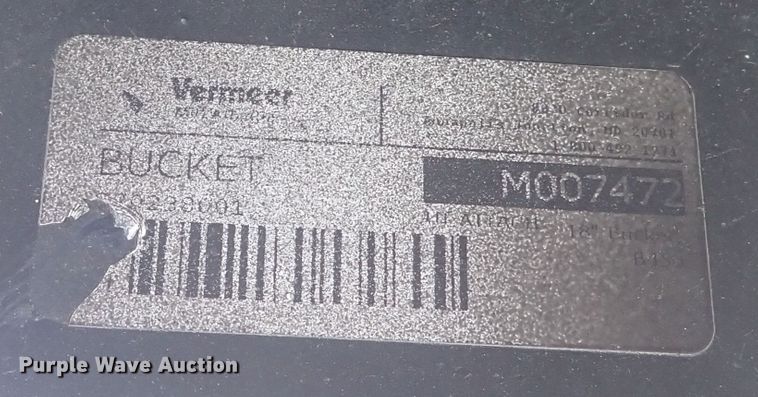 image for item MA9682 (2) mini excavator buckets