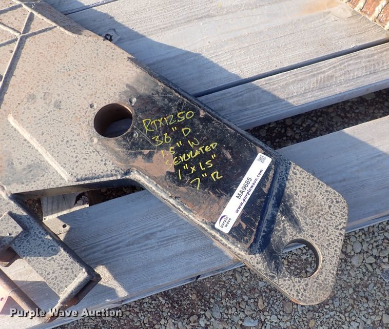 Vibratory plow blade in Goddard, KS Item MA9685 sold Purple Wave