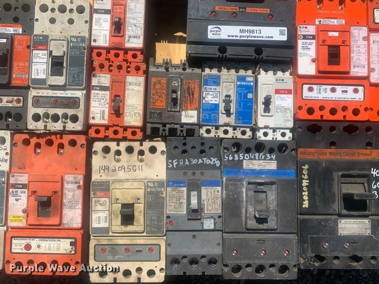 image for item MH9813 (17) electrical disconnects