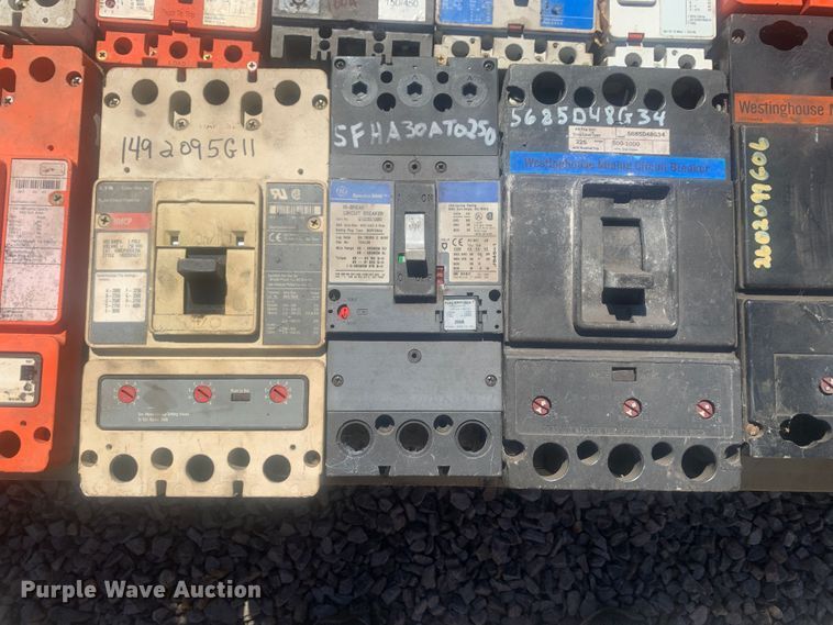 image for item MH9813 (17) electrical disconnects