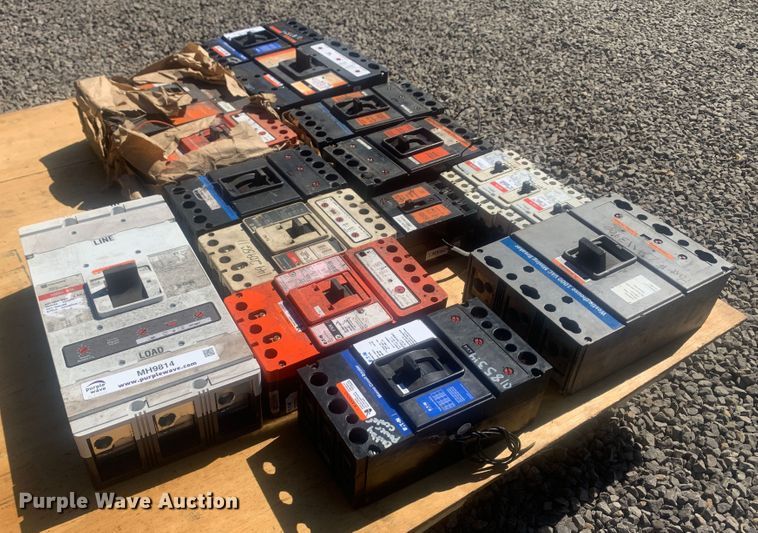 image for item MH9814 (15) electrical disconnects