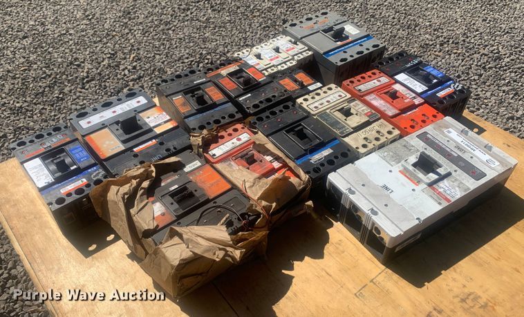 image for item MH9814 (15) electrical disconnects