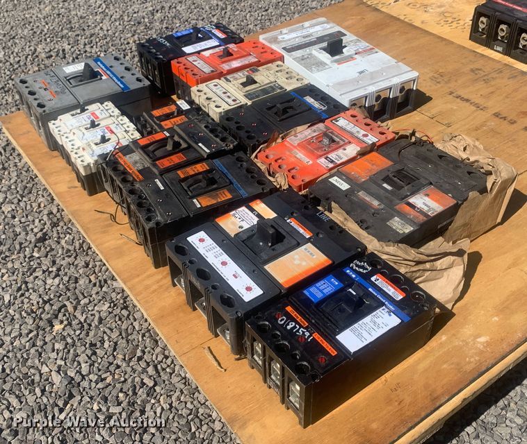 image for item MH9814 (15) electrical disconnects