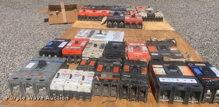 image for item MH9814 (15) electrical disconnects