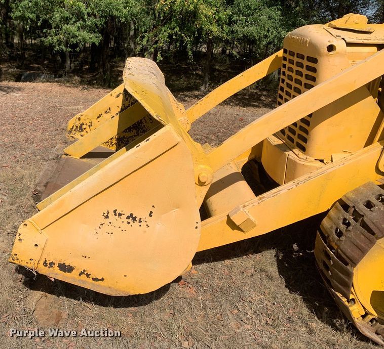 image for item MH9815 Caterpillar  track loader