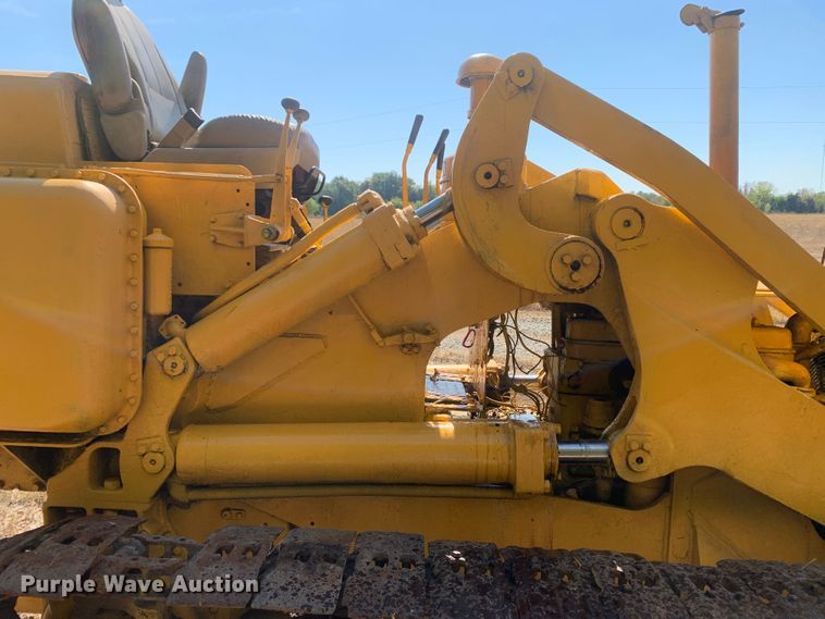 image for item MH9815 Caterpillar  track loader