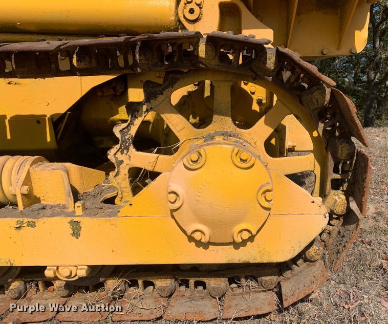 image for item MH9815 Caterpillar  track loader