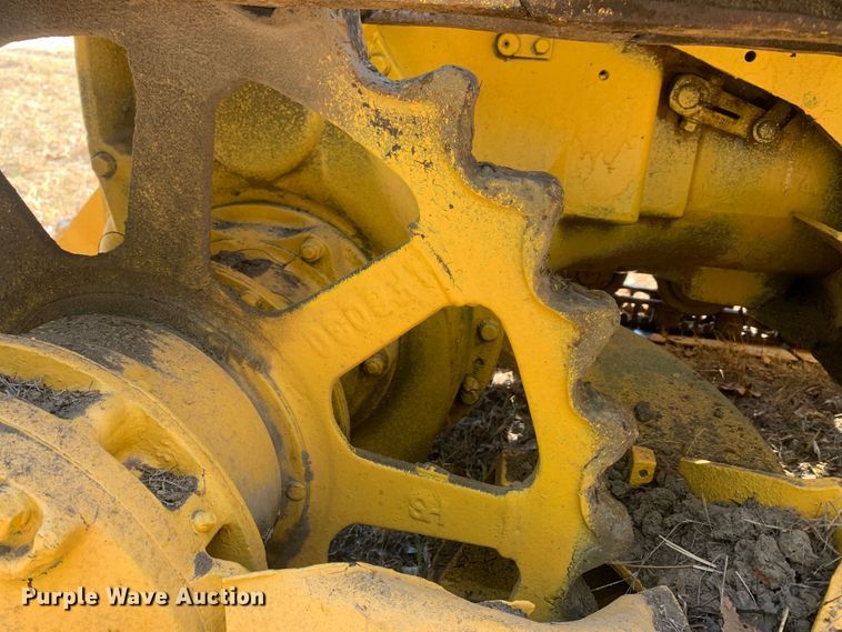 image for item MH9815 Caterpillar  track loader