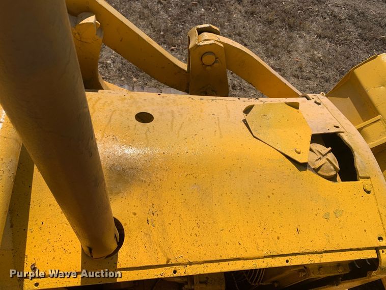 image for item MH9815 Caterpillar  track loader