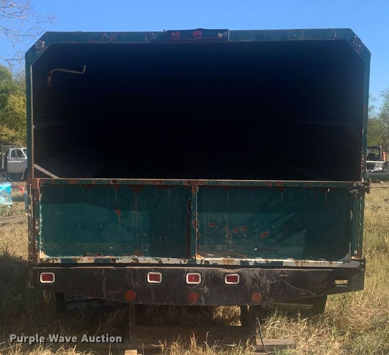 image for item MH9849 Chipper bed