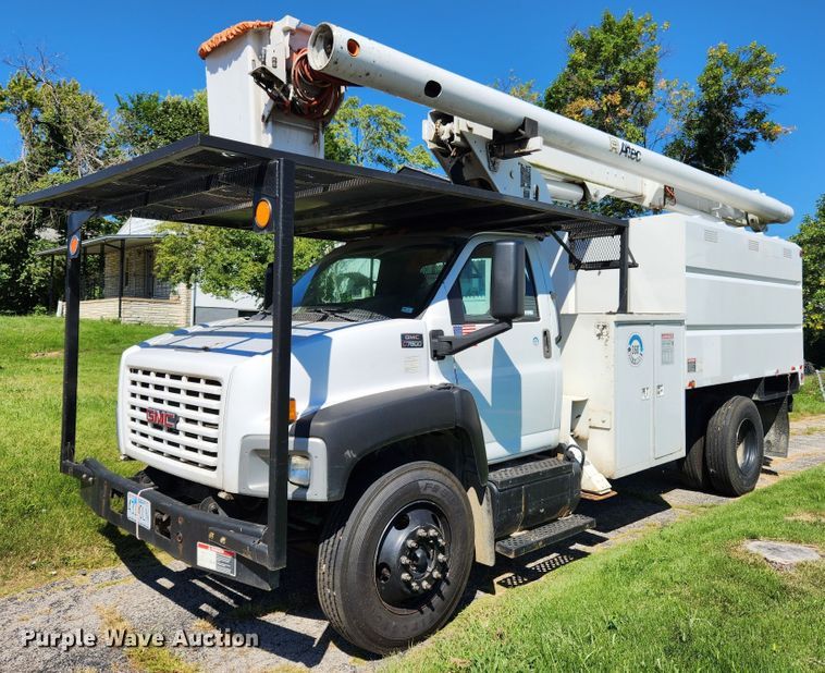 image for item MK9349 2006 GMC C7500  forestry bucket truck