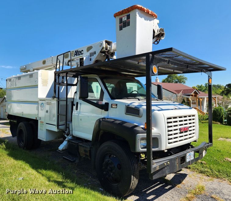 image for item MK9349 2006 GMC C7500  forestry bucket truck
