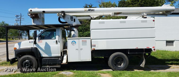 image for item MK9349 2006 GMC C7500  forestry bucket truck