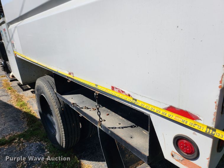 image for item MK9349 2006 GMC C7500  forestry bucket truck