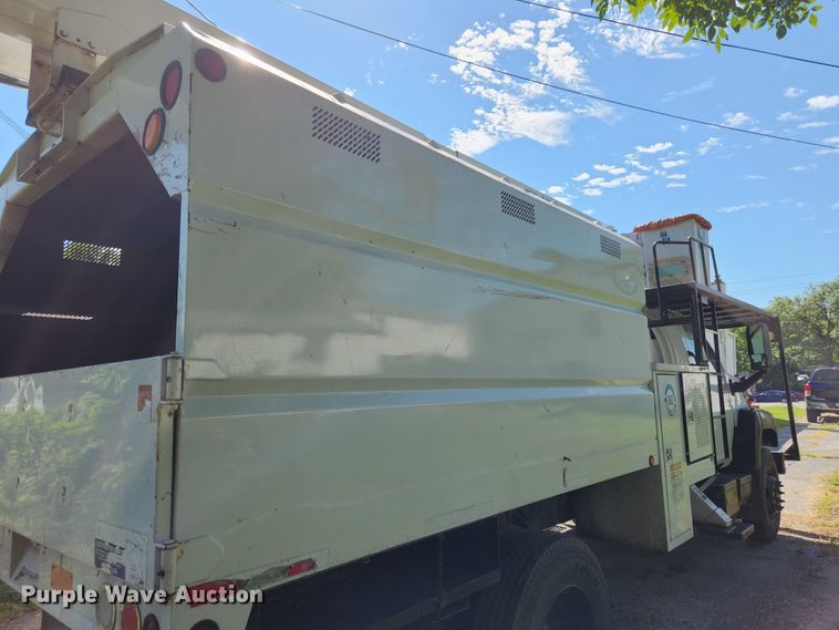 image for item MK9349 2006 GMC C7500  forestry bucket truck