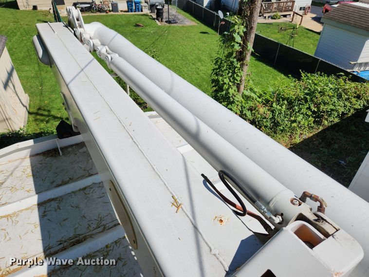 image for item MK9349 2006 GMC C7500  forestry bucket truck