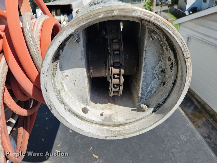 image for item MK9349 2006 GMC C7500  forestry bucket truck