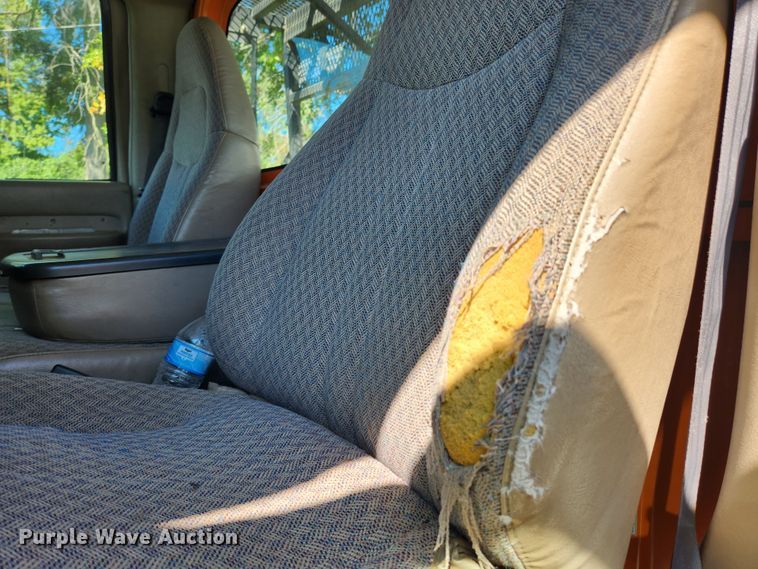 image for item MK9349 2006 GMC C7500  forestry bucket truck