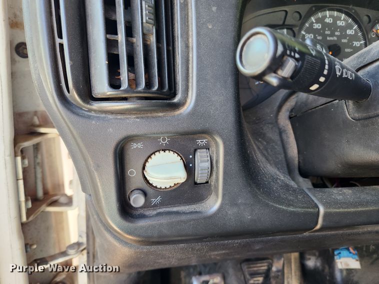 image for item MK9349 2006 GMC C7500  forestry bucket truck