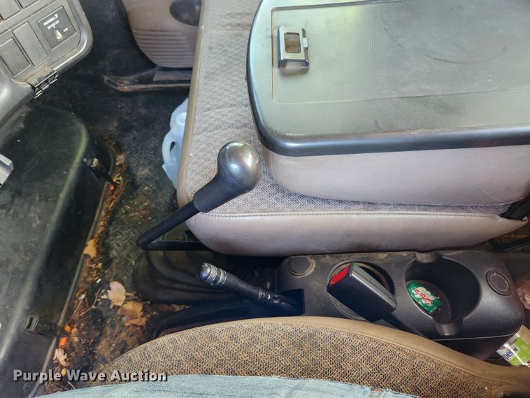 image for item MK9349 2006 GMC C7500  forestry bucket truck