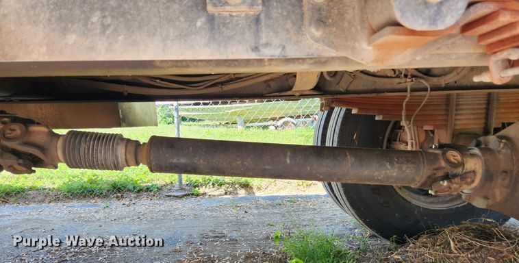 image for item MK9349 2006 GMC C7500  forestry bucket truck