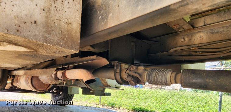 image for item MK9349 2006 GMC C7500  forestry bucket truck