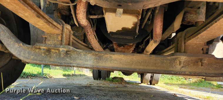 image for item MK9349 2006 GMC C7500  forestry bucket truck