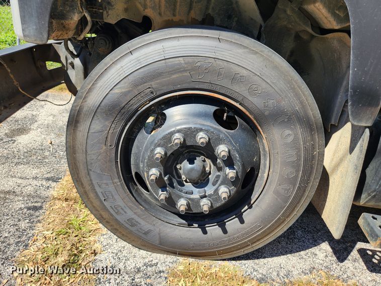 image for item MK9349 2006 GMC C7500  forestry bucket truck