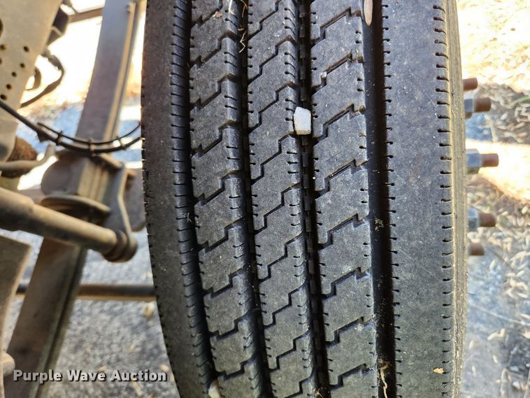 image for item MK9349 2006 GMC C7500  forestry bucket truck