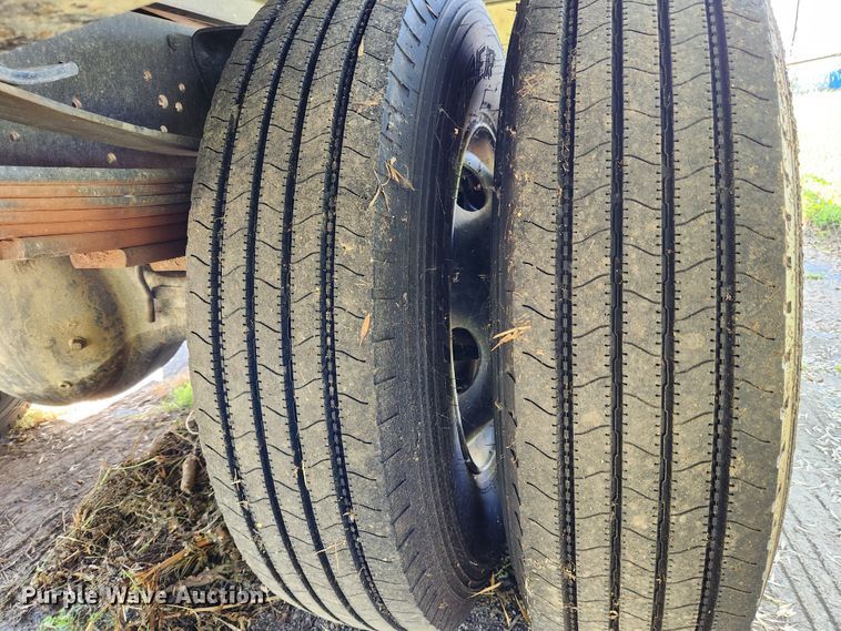 image for item MK9349 2006 GMC C7500  forestry bucket truck