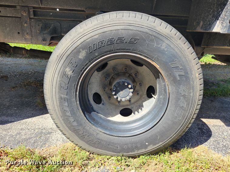 image for item MK9349 2006 GMC C7500  forestry bucket truck