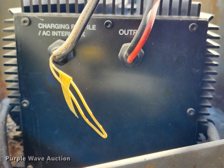 image for item MK9387 2000 Skyjack 4832  scissor lift