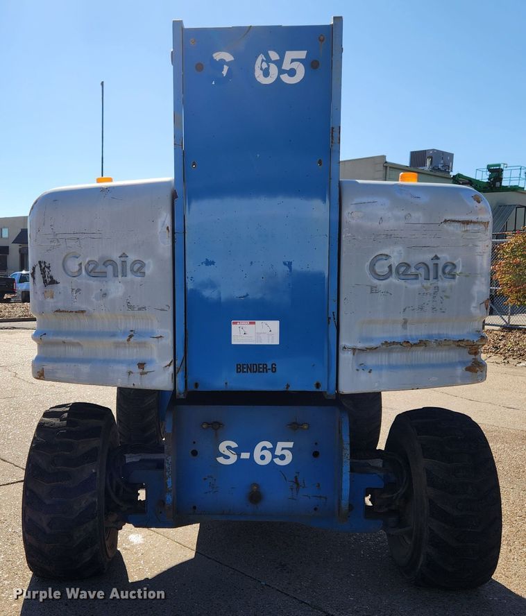 image for item MK9388 2003 Genie S-65  boom lift