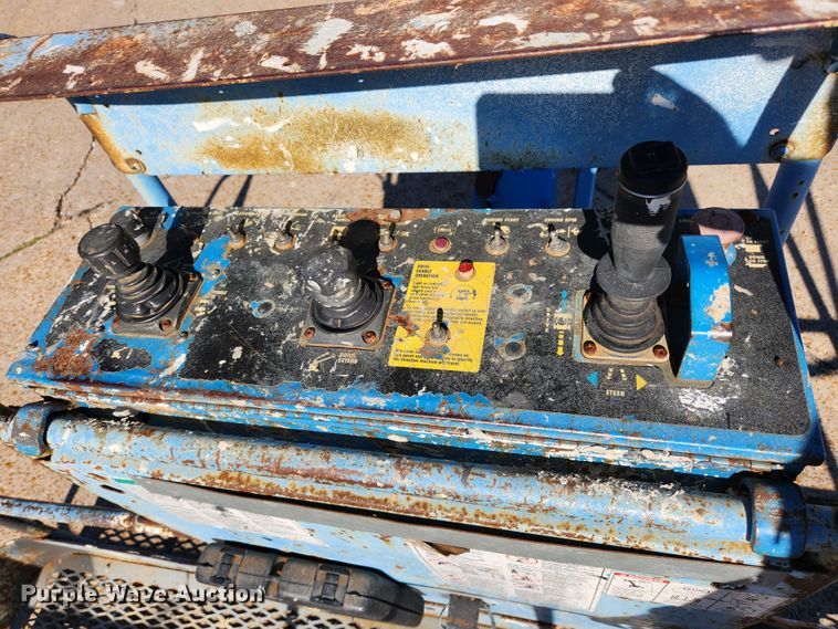 image for item MK9388 2003 Genie S-65  boom lift