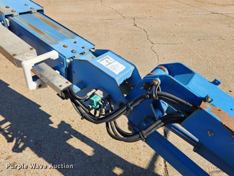 image for item MK9388 2003 Genie S-65  boom lift