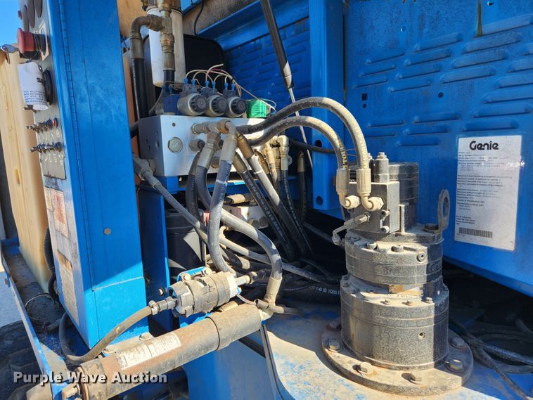 image for item MK9388 2003 Genie S-65  boom lift