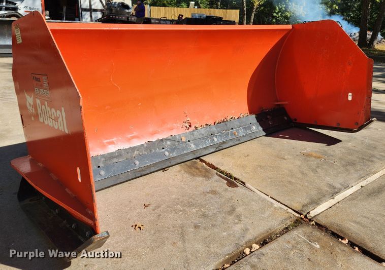 image for item MK9399 2008 Bobcat Snowpusher 94  skid steer snow pusher