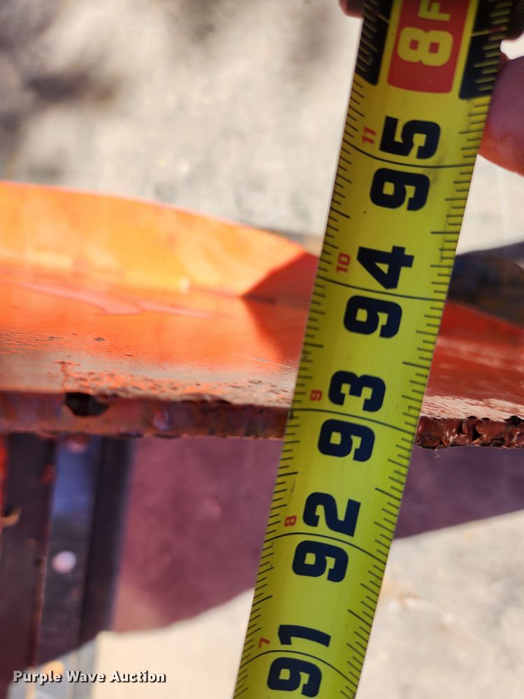 image for item MK9399 2008 Bobcat Snowpusher 94  skid steer snow pusher