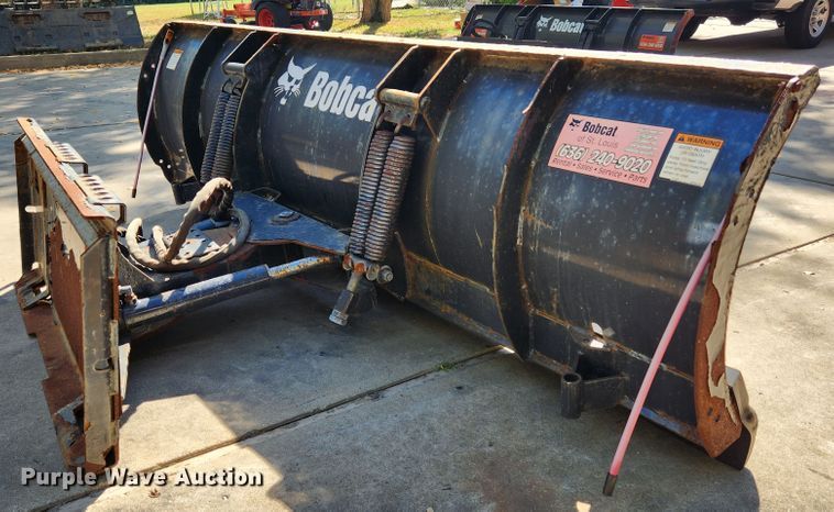 image for item MK9400 2008 Bobcat 96 Snow Blade  skid steer snow plow