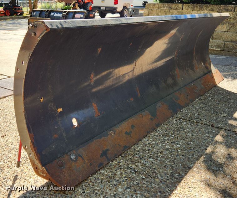 image for item MK9401 2009 Bobcat 96 Snow Blade  skid steer snow plow